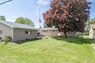 714 S Nash St, Hortonville, WI 54944 - Photo 51