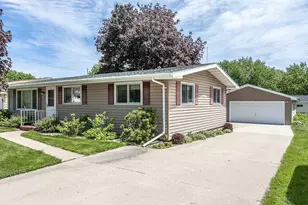 714 S Nash St, Hortonville, WI 54944 - Photo 39