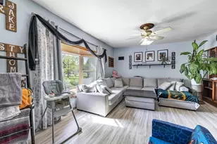 1159 Hobart Dr, Green Bay, WI 54304 - Photo 5