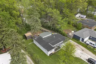 1159 Hobart Dr, Green Bay, WI 54304 - Photo 17