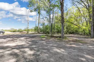 1159 Hobart Dr, Green Bay, WI 54304 - Photo 23