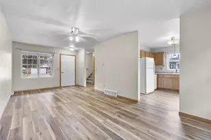 1324 W Bent Ave, Oshkosh, WI 54901 - Photo 15