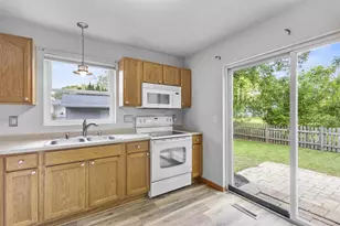 1324 W Bent Ave, Oshkosh, WI 54901 - Photo 17