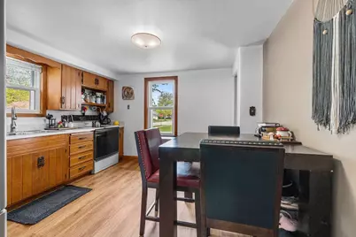 1932 N Division Street, Appleton, WI 54911 - Photo 7