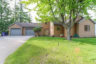 N2783 County Rd QQ, Waupaca, WI 54981 - Photo 3