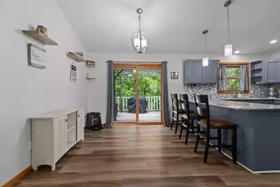 1433 W Roselawn Drive, Appleton, WI 54914 - Photo 9