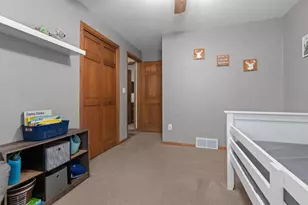 1433 W Roselawn Dr, Appleton, WI 54914 - Photo 21