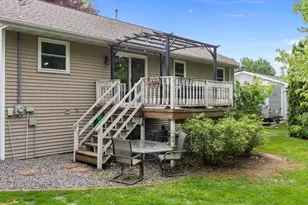 1433 W Roselawn Dr, Appleton, WI 54914 - Photo 33