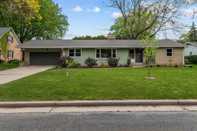 1066 Reed Street, Neenah, WI 54956 - Photo 5