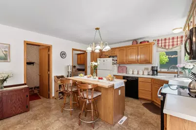 6457 Norfolk Lane, Racine, WI 53406 - Photo 11