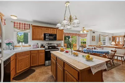6457 Norfolk Lane, Racine, WI 53406 - Photo 13