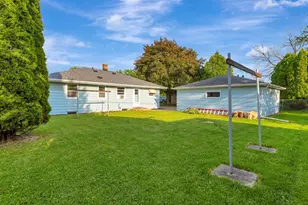 1625 Wisconsin St, Oshkosh, WI 54901 - Photo 3