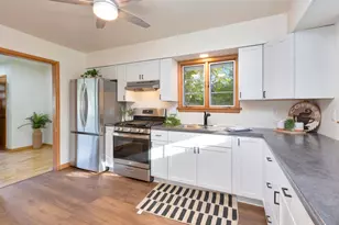 1625 Wisconsin St, Oshkosh, WI 54901 - Photo 9