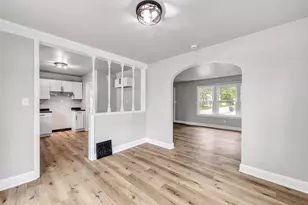 1242 Shawano Ave, Green Bay, WI 54303 - Photo 7