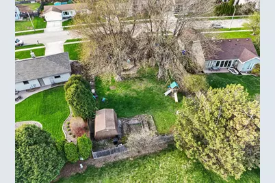 3033 E Canary Street, Appleton, WI 54915 - Photo 45