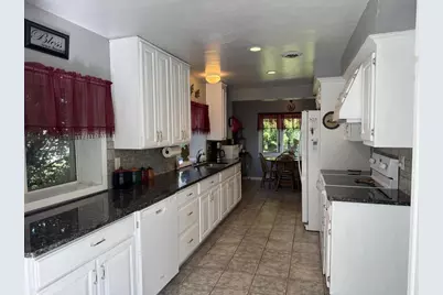 2027 South Point Road, Green Bay, WI 54313 - Photo 27