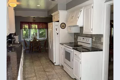 2027 South Point Road, Green Bay, WI 54313 - Photo 37