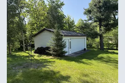 2027 South Point Road, Green Bay, WI 54313 - Photo 11