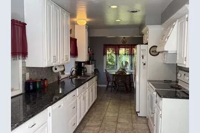 2027 South Point Road, Green Bay, WI 54313 - Photo 31