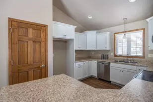 610 Harvest Trail, Appleton, WI 54913 - Photo 5