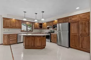 130 Hilltop Dr, Neenah, WI 54956 - Photo 19