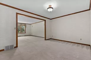 130 Hilltop Dr, Neenah, WI 54956 - Photo 13