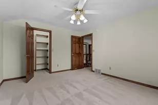 130 Hilltop Dr, Neenah, WI 54956 - Photo 37