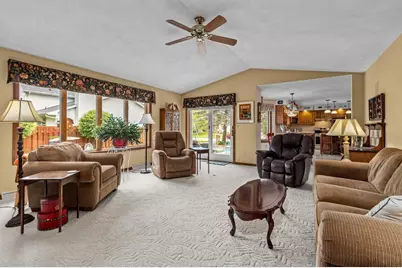 130 Hilltop Drive, Neenah, WI 54956 - Photo 31