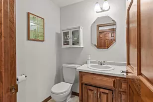 130 Hilltop Dr, Neenah, WI 54956 - Photo 33