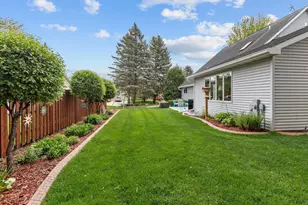 130 Hilltop Dr, Neenah, WI 54956 - Photo 5