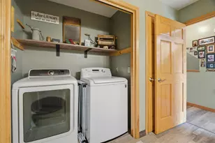 1300 Alpine Dr, Green Bay, WI 54311 - Photo 13