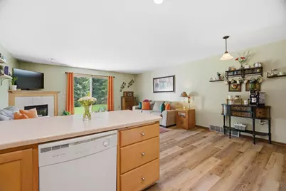 1300 Alpine Drive, Green Bay, WI 54311 - Photo 11
