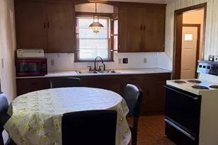 609 School Ct, Menasha, WI 54952 - Photo 3