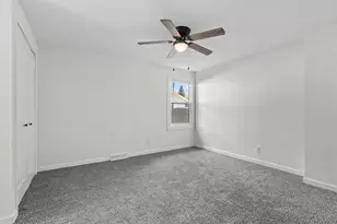 1322 Broad St, Oshkosh, WI 54901 - Photo 11