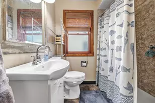 1157 S Fisk St, Green Bay, WI 54304 - Photo 13