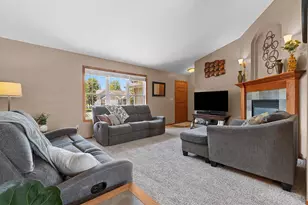 384 Southern Star Ln, De Pere, WI 54115 - Photo 7