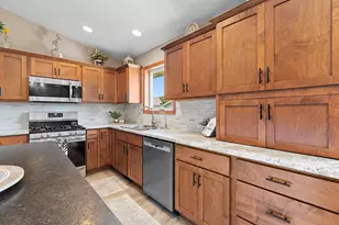 384 Southern Star Ln, De Pere, WI 54115 - Photo 15
