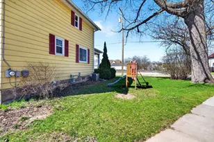 208 Depot St, Kaukauna, WI 54130 - Photo 5