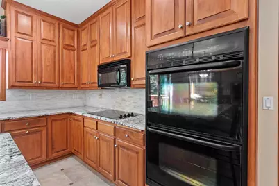 1604 Meadow Wood Court, Green Bay, WI 54313 - Photo 21