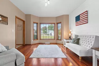 1604 Meadow Wood Court, Green Bay, WI 54313 - Photo 7
