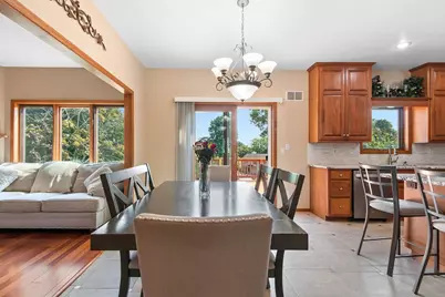 1604 Meadow Wood Court, Green Bay, WI 54313 - Photo 11
