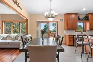 1604 Meadow Wood Ct, Green Bay, WI 54313 - Photo 11