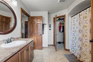 2288 Glen Meadows Cir, De Pere, WI 54115 - Photo 25