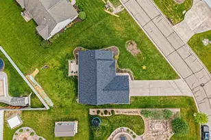 2288 Glen Meadows Cir, De Pere, WI 54115 - Photo 65