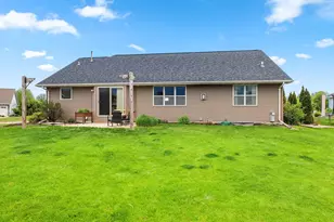 2288 Glen Meadows Cir, De Pere, WI 54115 - Photo 53