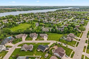 2288 Glen Meadows Cir, De Pere, WI 54115 - Photo 71