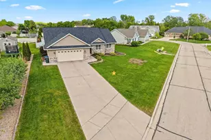 2288 Glen Meadows Cir, De Pere, WI 54115 - Photo 63