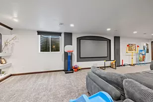 2288 Glen Meadows Cir, De Pere, WI 54115 - Photo 41