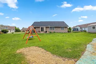 2288 Glen Meadows Cir, De Pere, WI 54115 - Photo 55