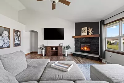2288 Glen Meadows Circle, De Pere, WI 54115 - Photo 9